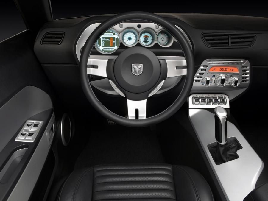  Dodge Challenger RT Concept 2007 года  (фото 7 из 15)